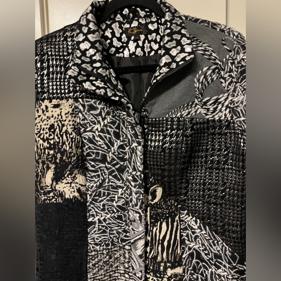 Ladies fall coat size large - Picture 3 of 8